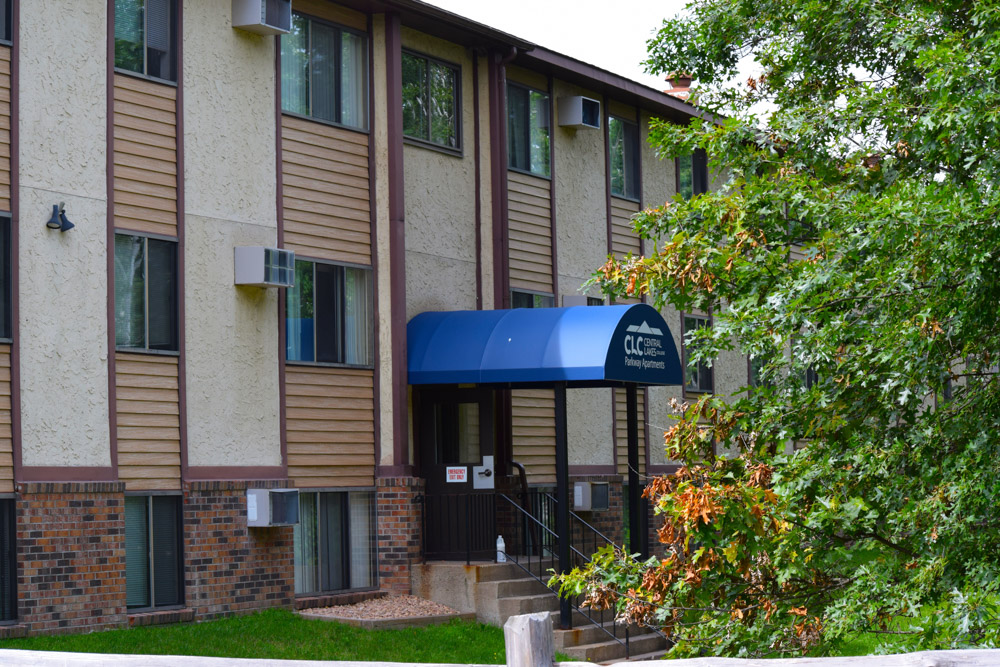 Parkway Apartments Central Lakes College